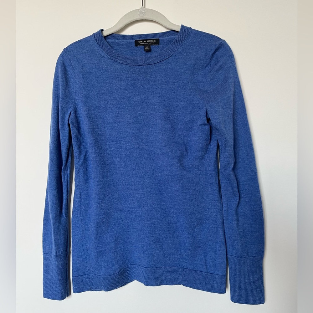 Banana Republic Women’s 100% Extra Fine Merino Wool Crew Sweater, Size Small